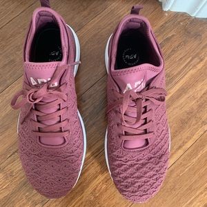 APL Techloom Phantom Athletic Shoes